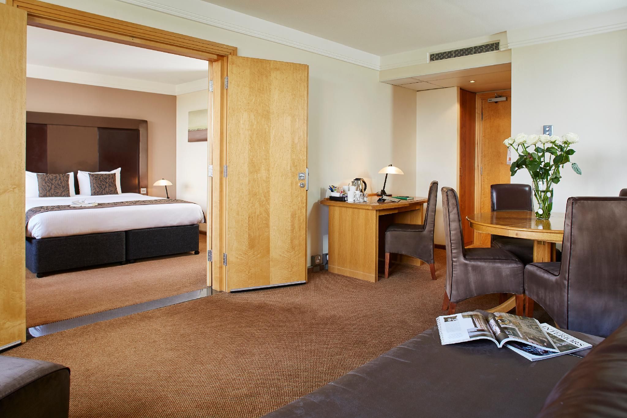 Studio Suite With Free Breakfast