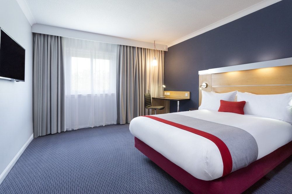 Standard Room, 1 Double Bed, Accessible (Free Hot Breakfast)