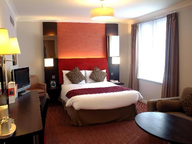 The Dragon Hotel Family Room