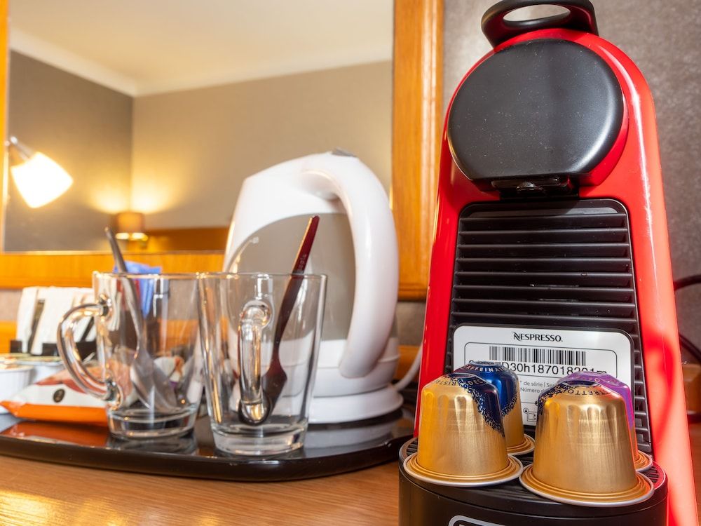 The Everglades Park Hotel Superior Suite, 1 King Bed 9