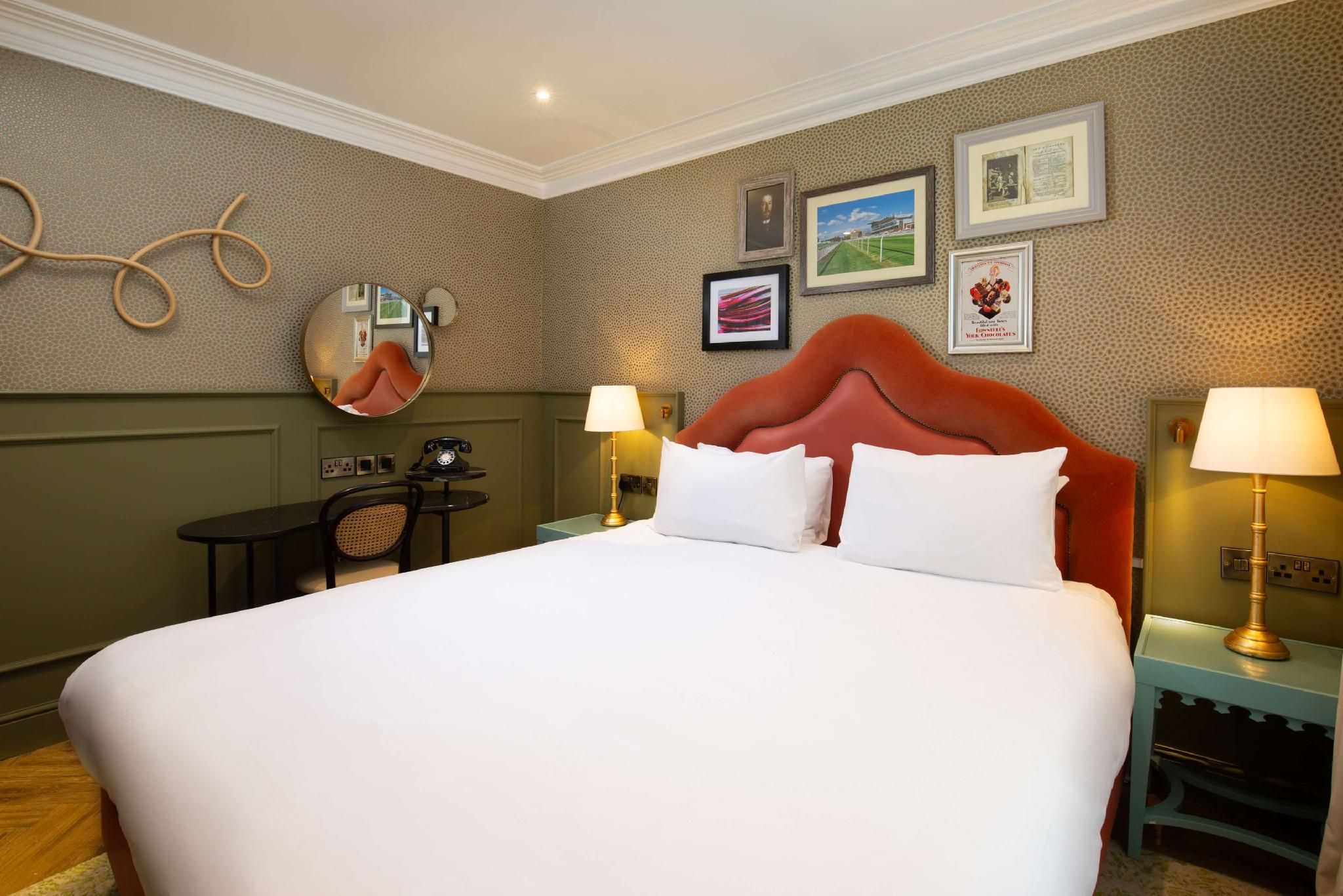 King George Walton Room
