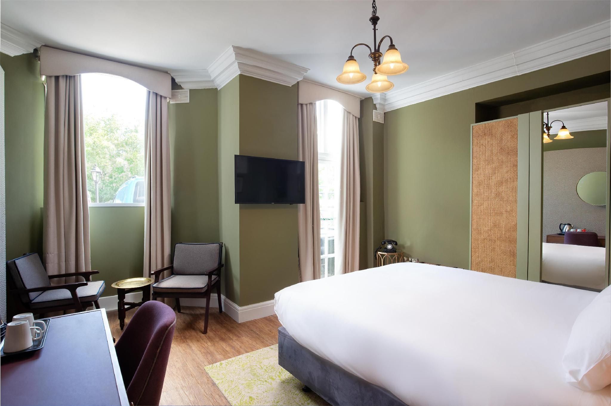 Elmbank Hotel York, Tapestry Collection by Hilton Queen George Walton Room 2