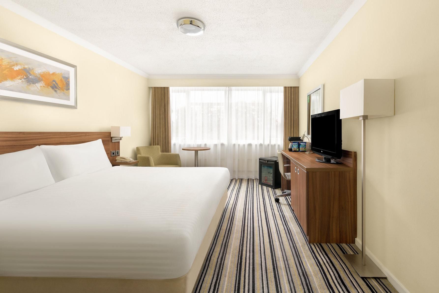 1 King Bed Premium