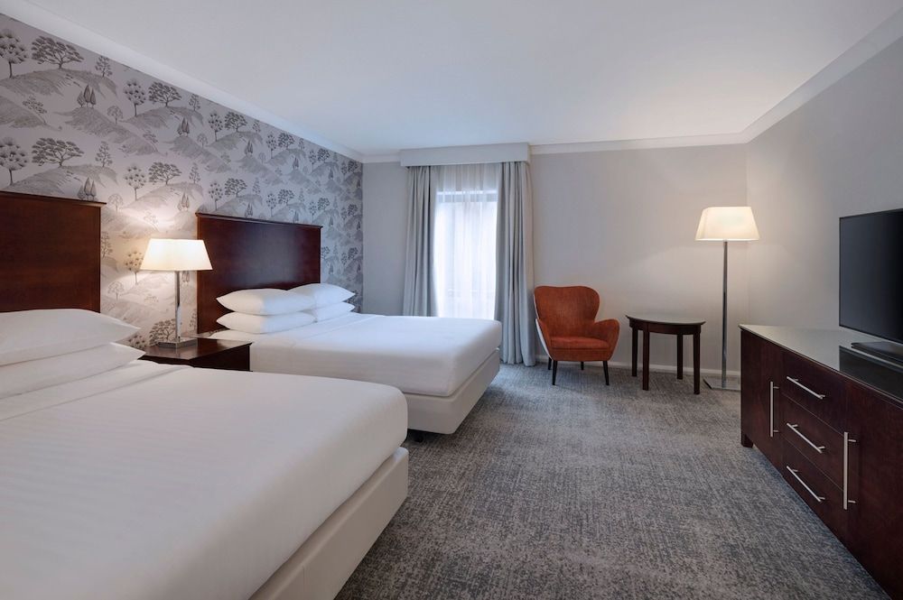 undefined Delta Hotels by Marriott York 4