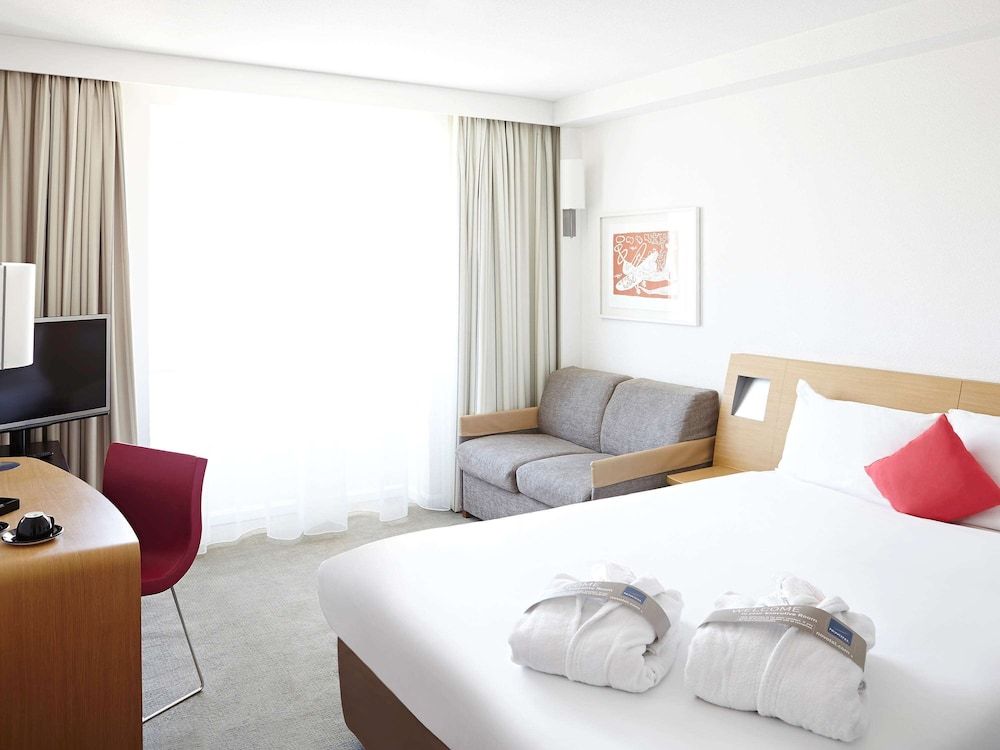 undefined Novotel Athenes 8