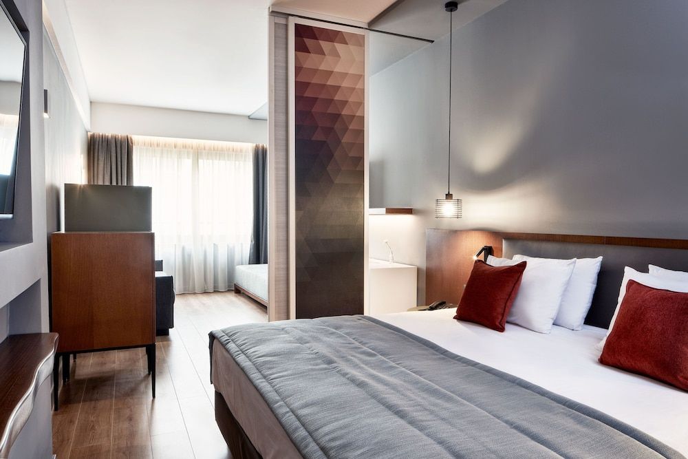 Achilleas Hotel Quadruple Room 2