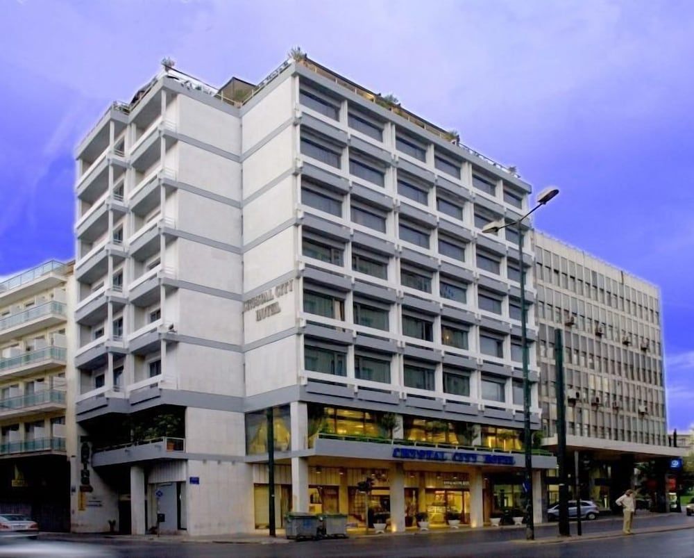 undefined Crystal City Hotel 3
