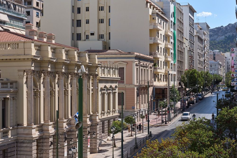 undefined Delphi Art Hotel 5