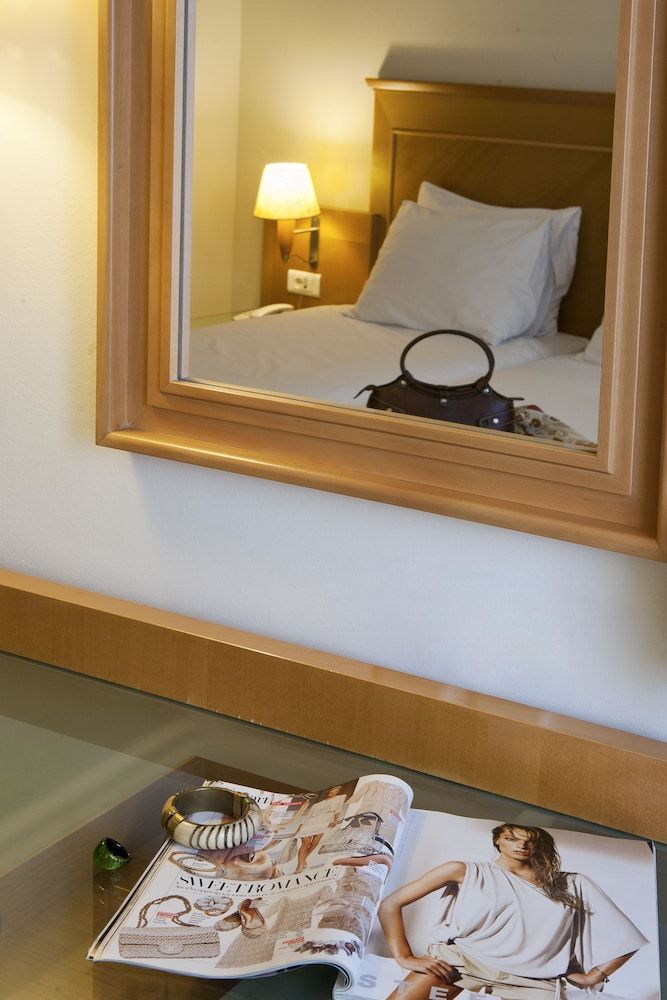 Plaka Hotel Superior Room, Balcony 3