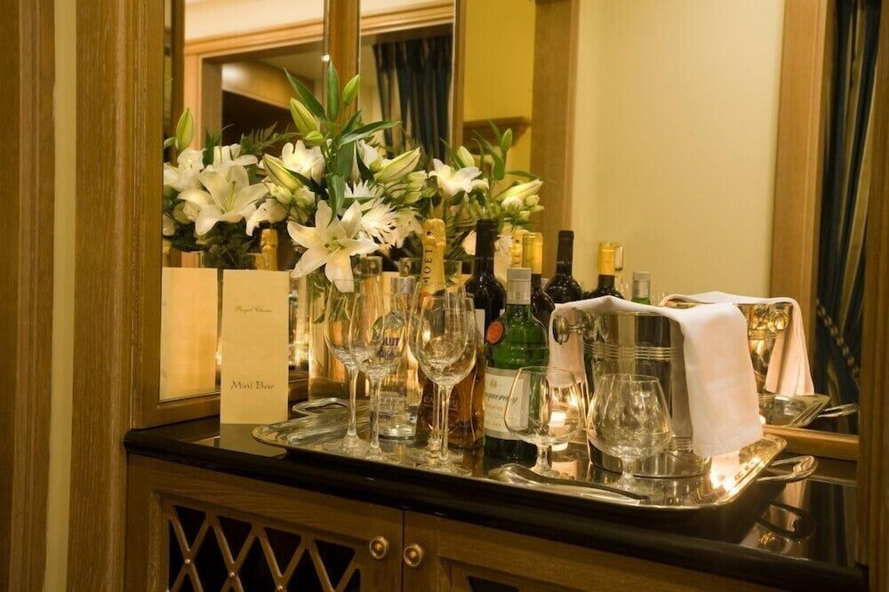 Room service - dining