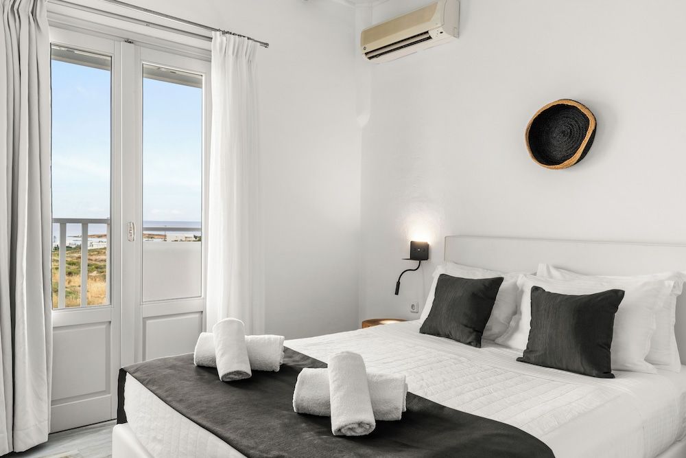 Family Room, Jetted Tub, Sea View