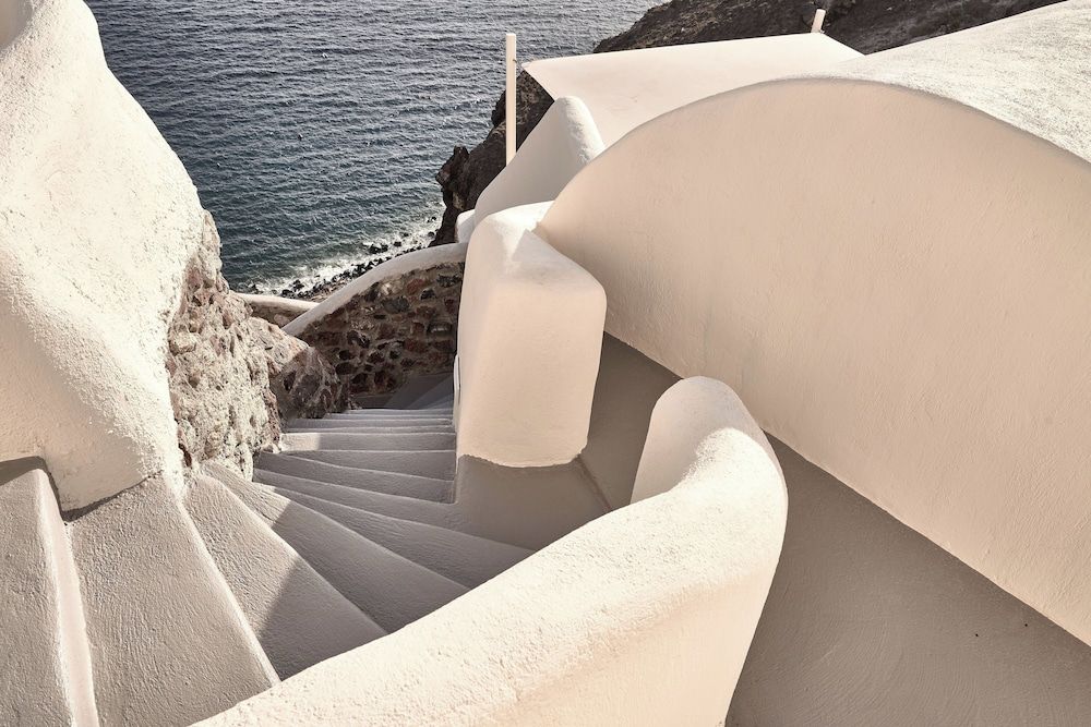 undefined Mystique, a Luxury Collection Hotel, Santorini 6
