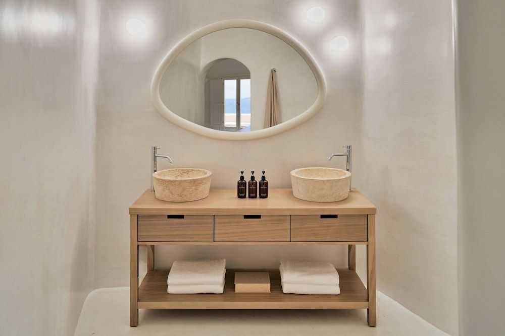 undefined Mystique, a Luxury Collection Hotel, Santorini 9
