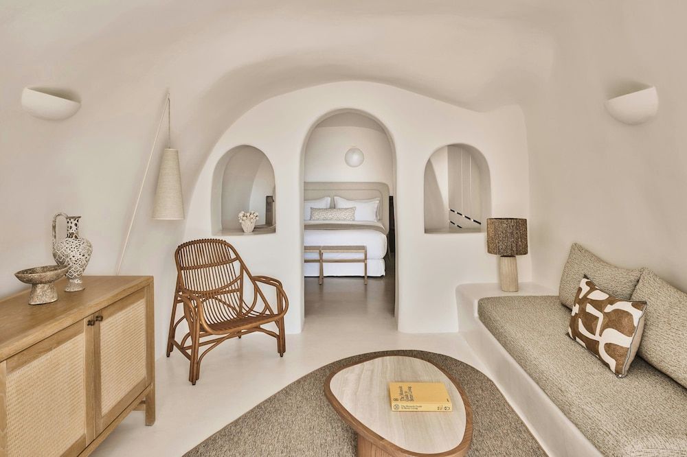 undefined Mystique, a Luxury Collection Hotel, Santorini 2