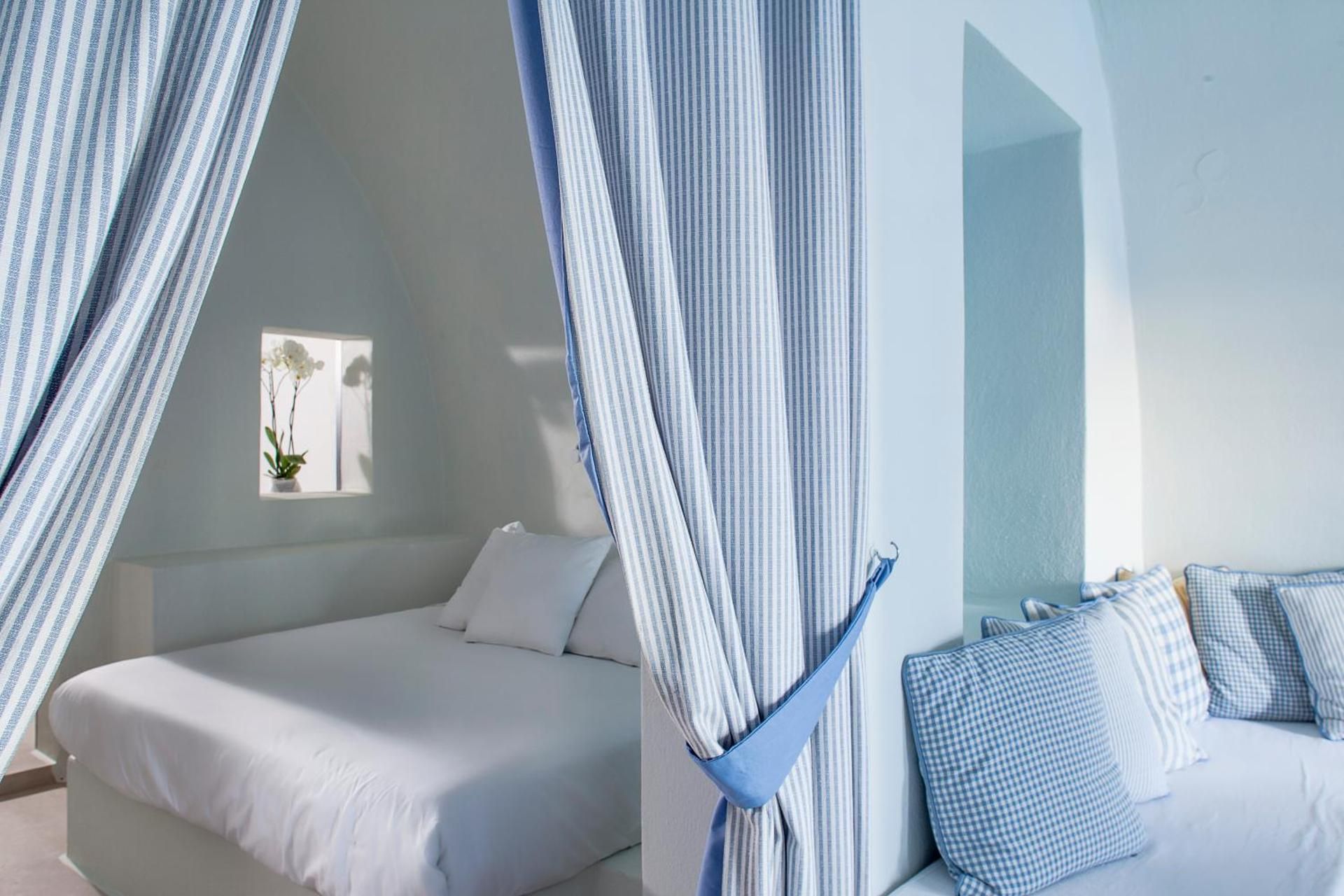 Master Suite with Private Pool and Caldera View