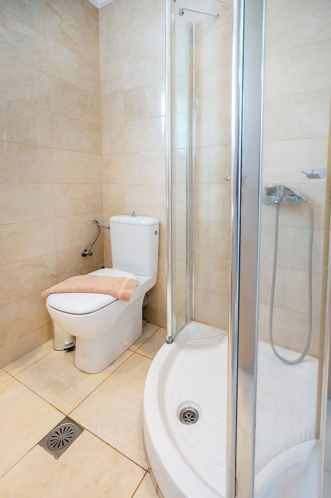 Orizontes Hotel Santorini Standard Room 6