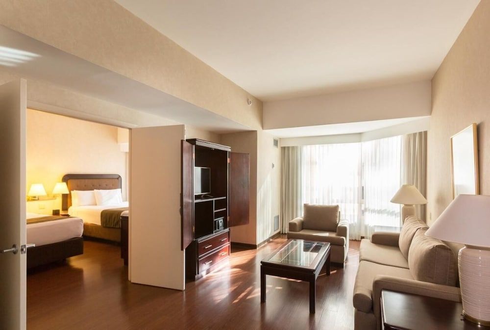 Room, Multiple Beds, Non Smoking (Upgrade)