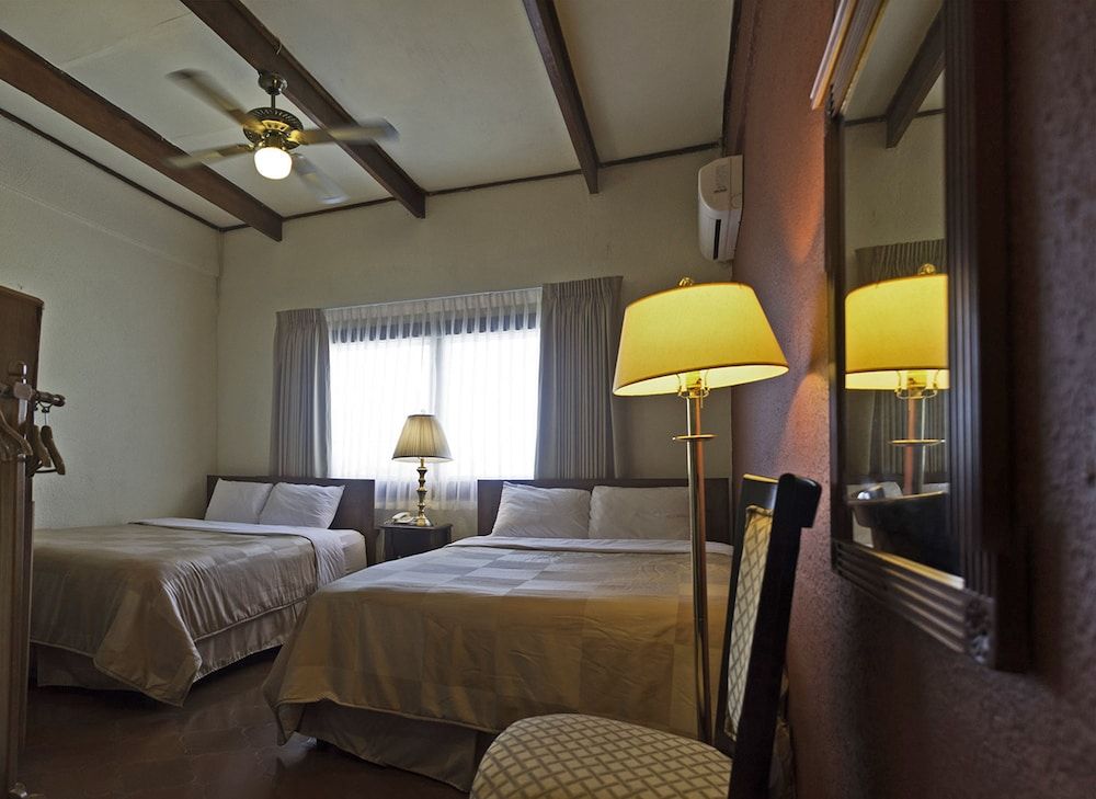 Hotel Del Patio Standard Room 3