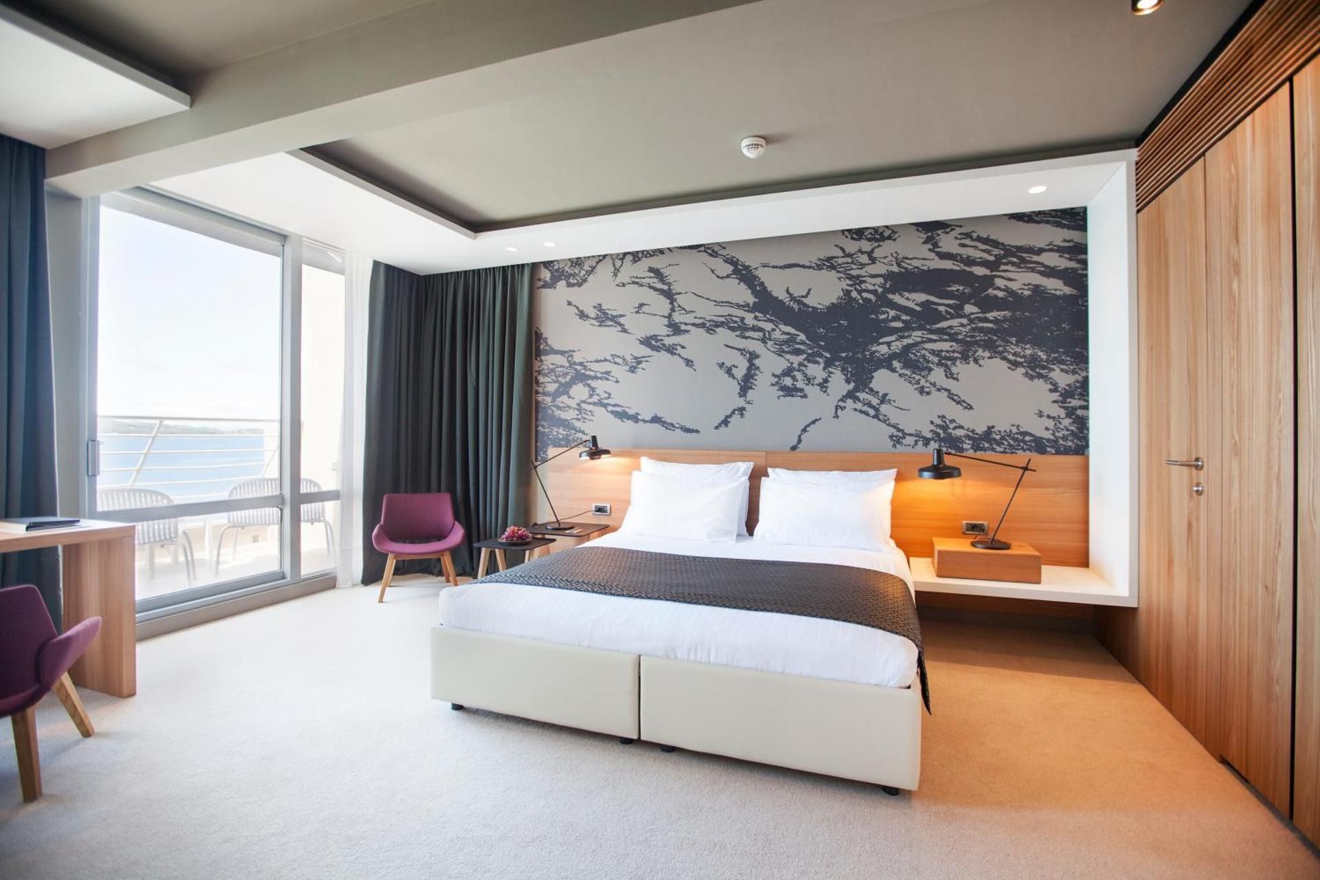 Executive Suite with Balcony