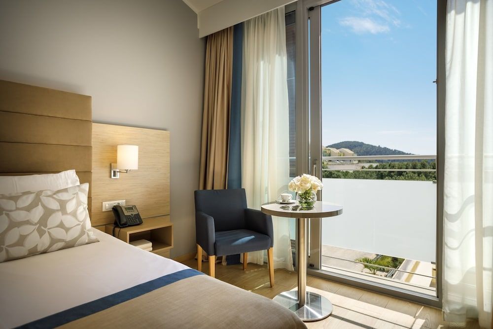 Valamar Argosy Hotel Room for 2 3