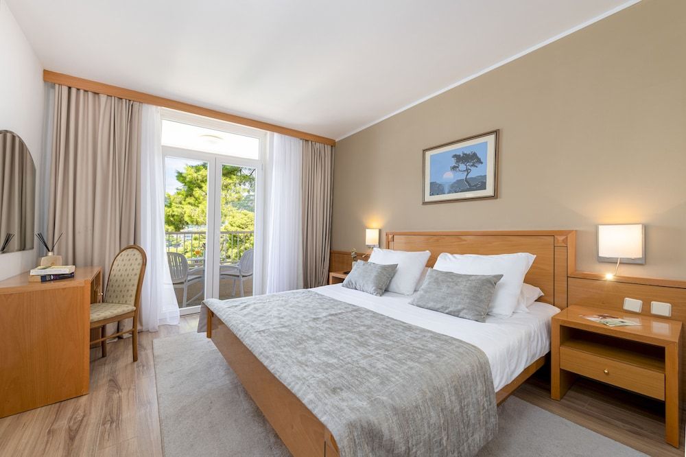 Hotel Splendid Double or Twin Room, Balcony, Sea View 6