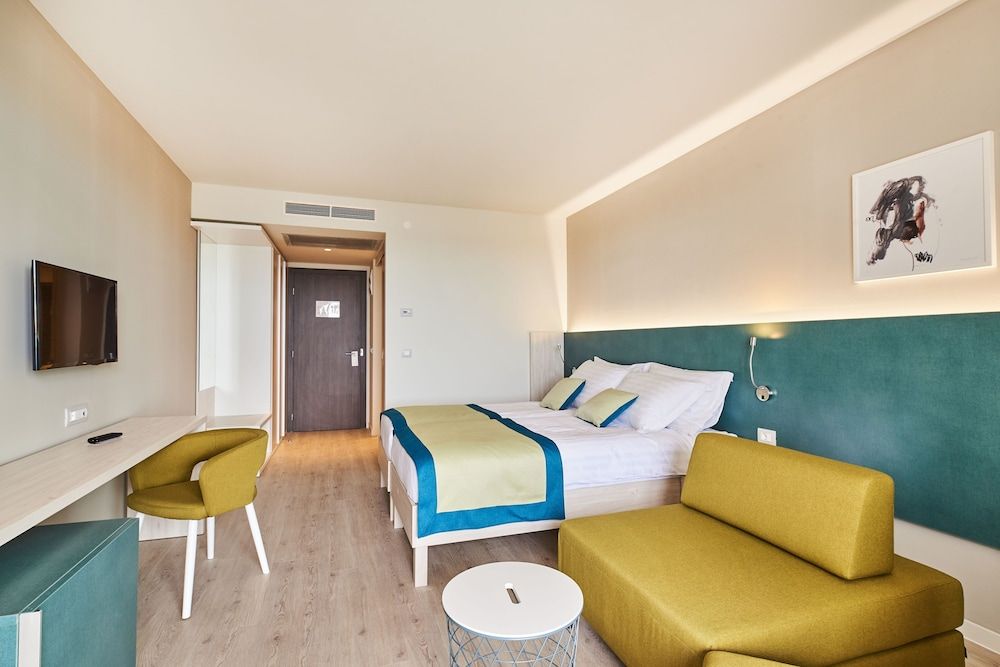Classic room with balcony - Family