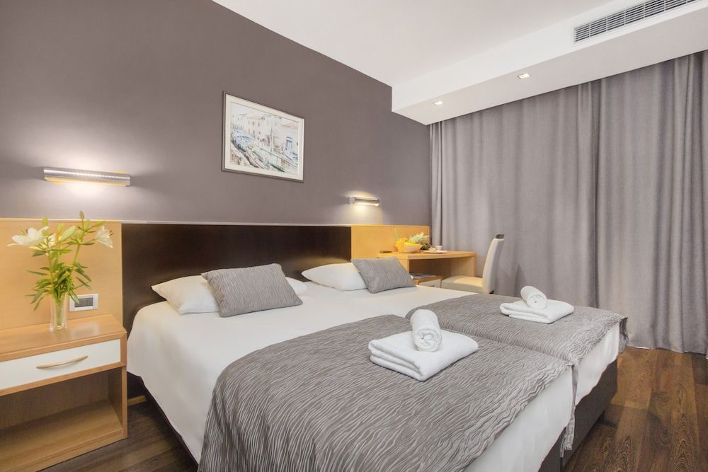 Hotel Imperial Vodice Superior Double Room, Park View 2