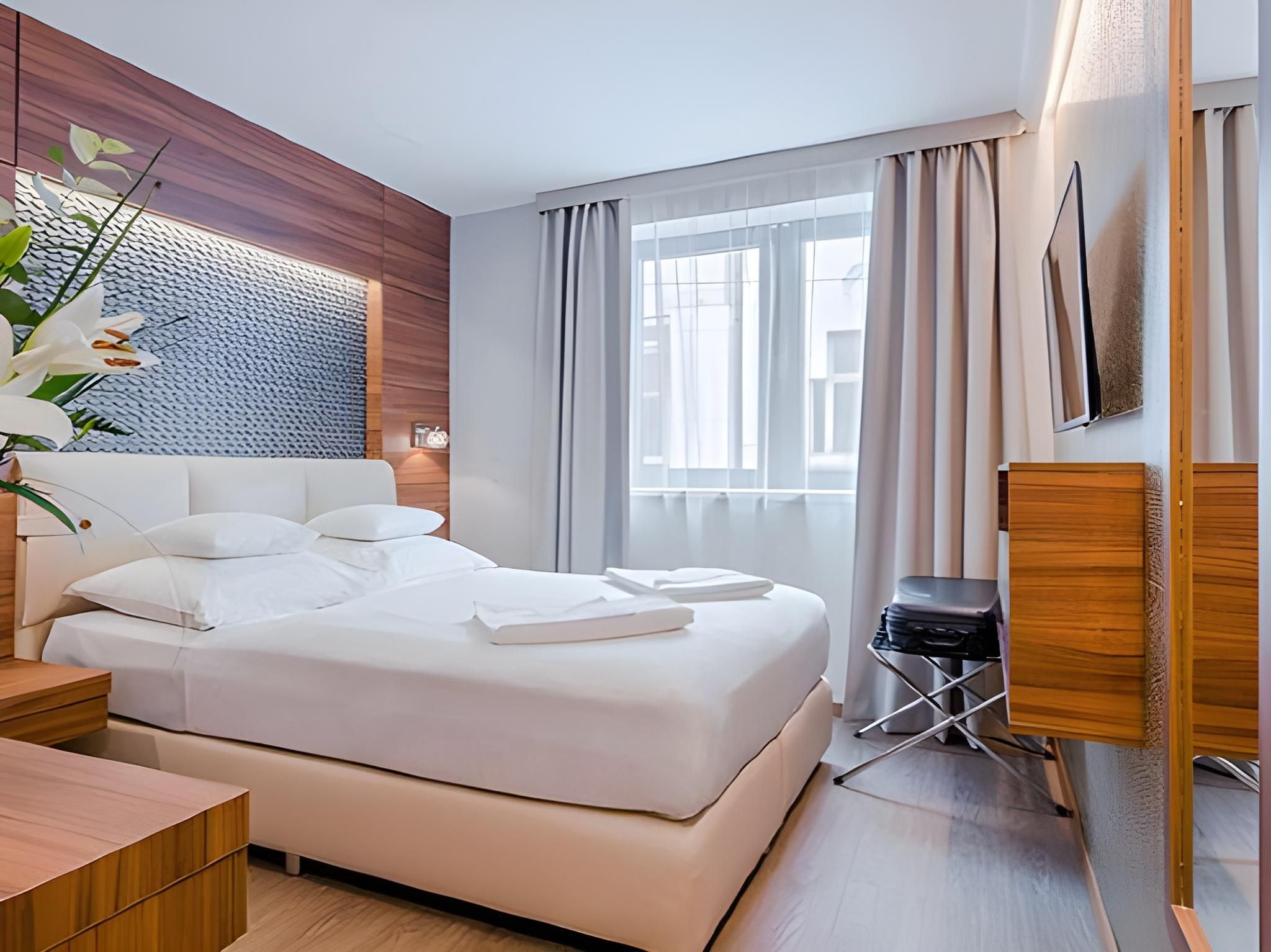 undefined Charm Hotel Budapest 10