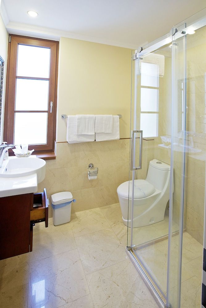 Gold Hotel Budapest Standard Double or Twin Room, 1 Bedroom 5
