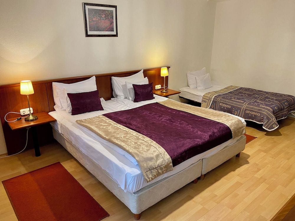 undefined Gold Hotel Budapest 4