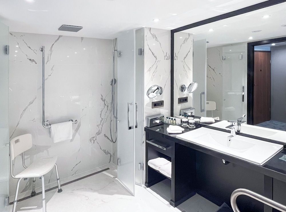 Kempinski Hotel Corvinus Budapest Deluxe Room 8