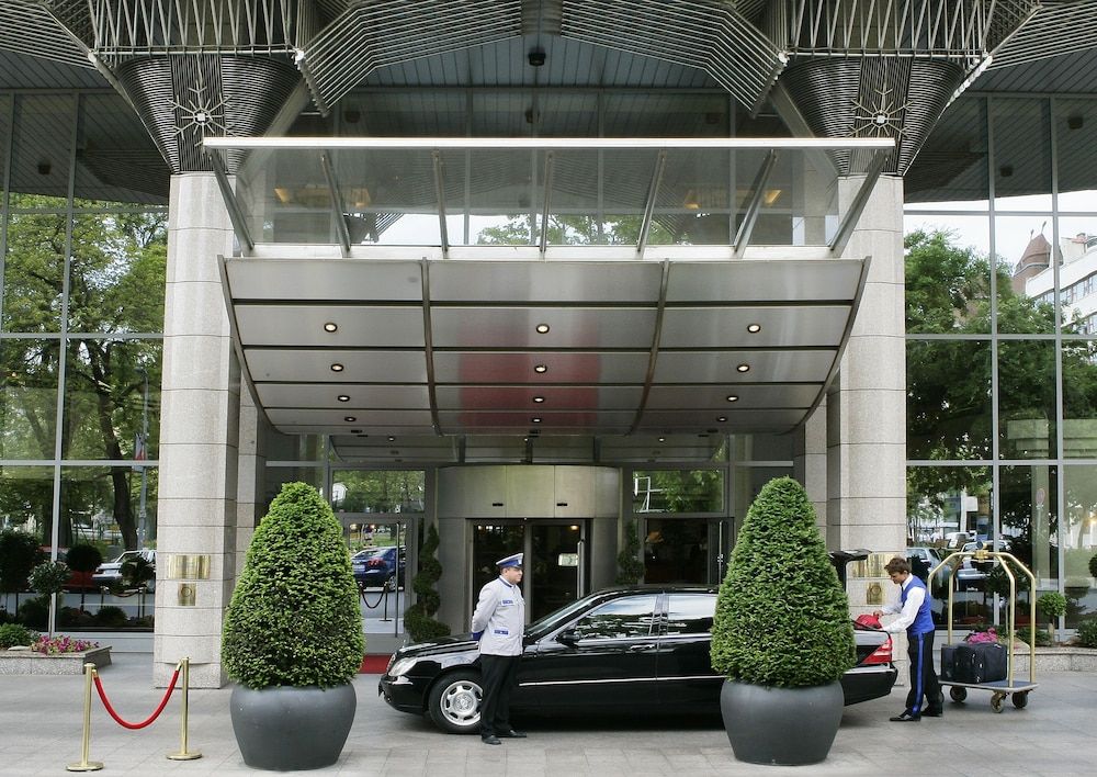 undefined Kempinski Hotel Corvinus Budapest 3