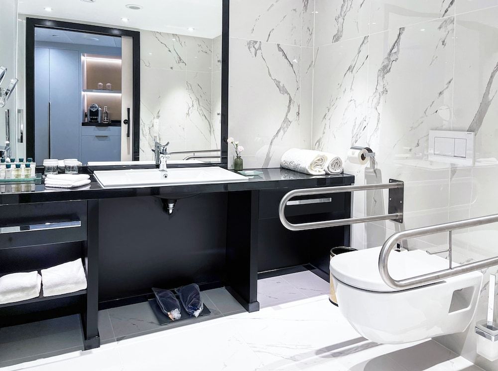 Kempinski Hotel Corvinus Budapest Deluxe Room 6