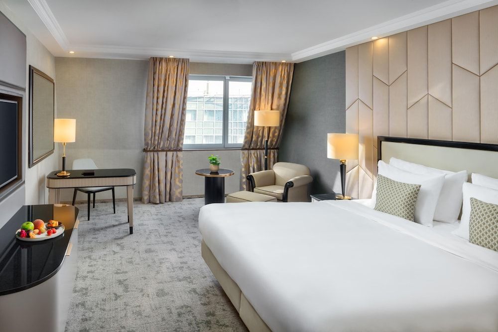 Kempinski Hotel Corvinus Budapest Deluxe Room 3