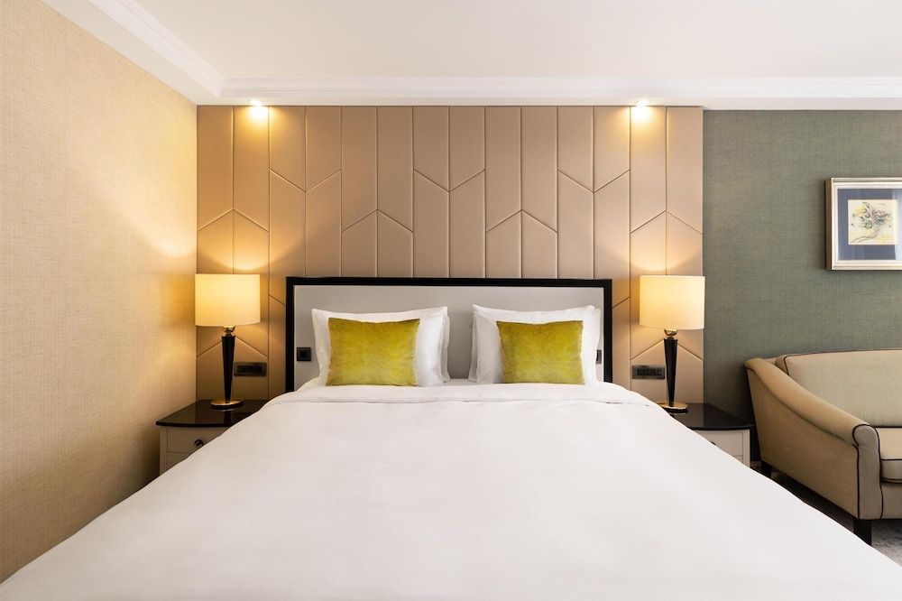 Kempinski Hotel Corvinus Budapest Deluxe Room 4