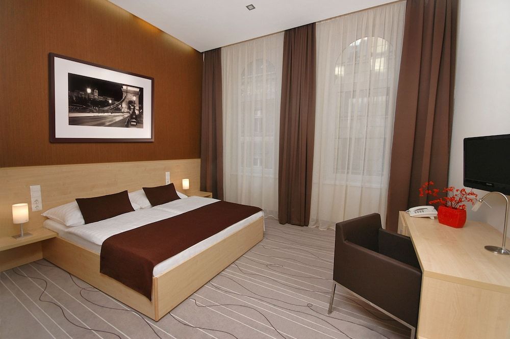 Promenade City Hotel Standard Double or Twin Room 4