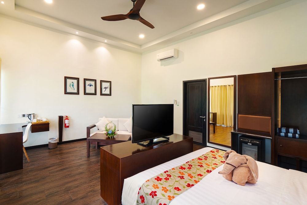 Mayang Sari Beach Resort Garden View Chalet