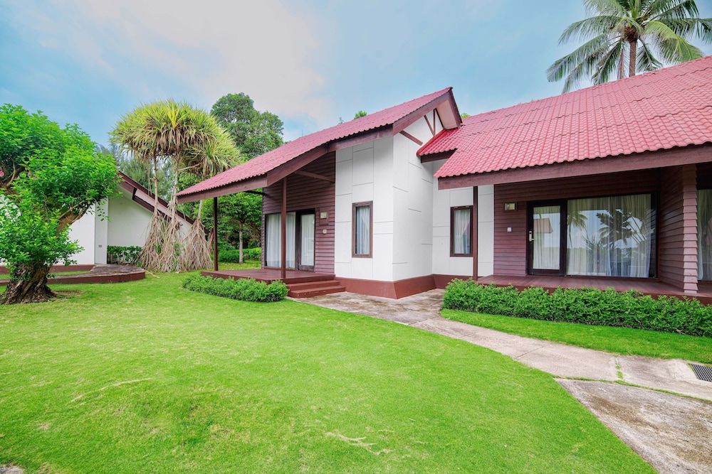 undefined Mayang Sari Beach Resort 3