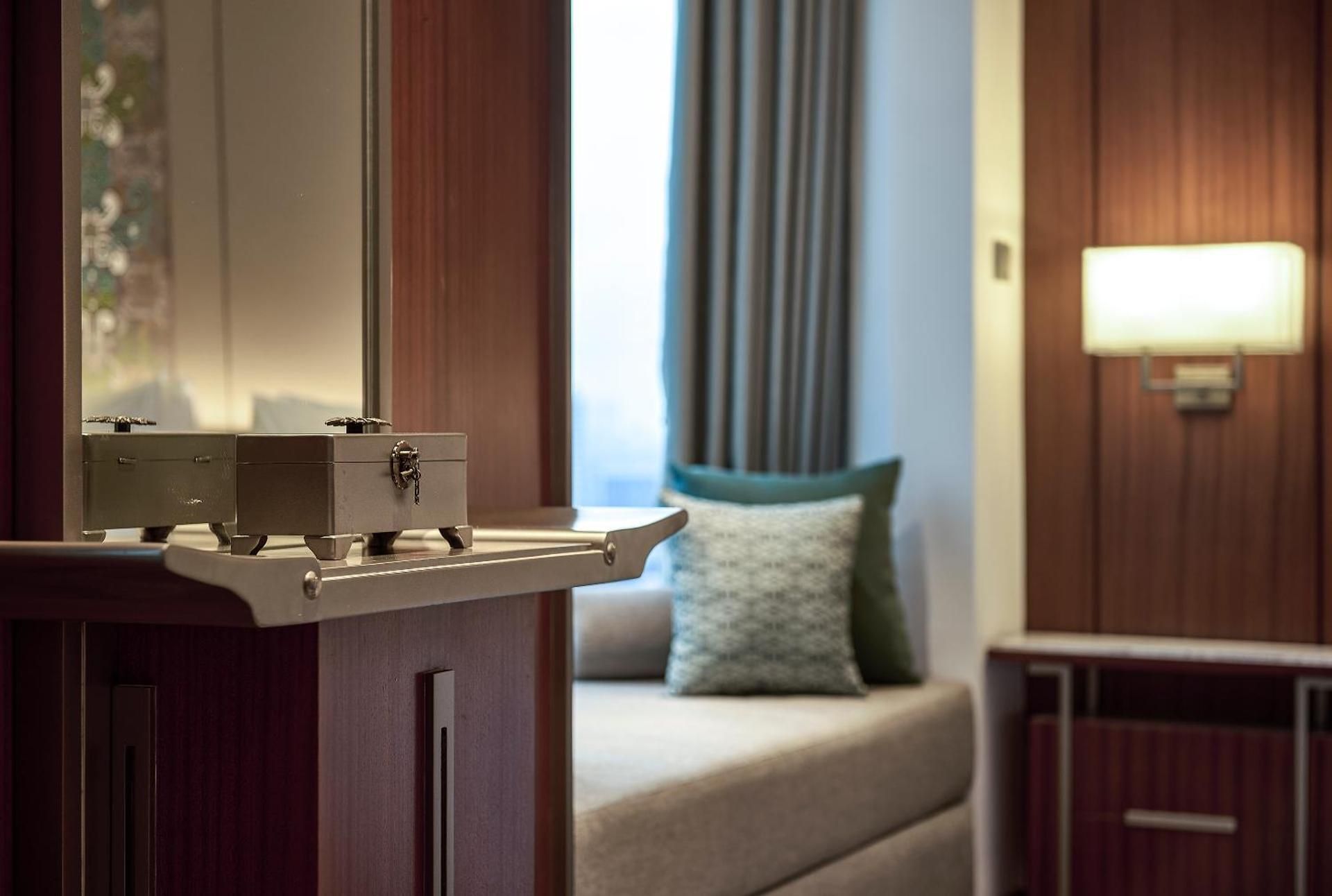 2 Twin Beds With Club Access And Bundaran View