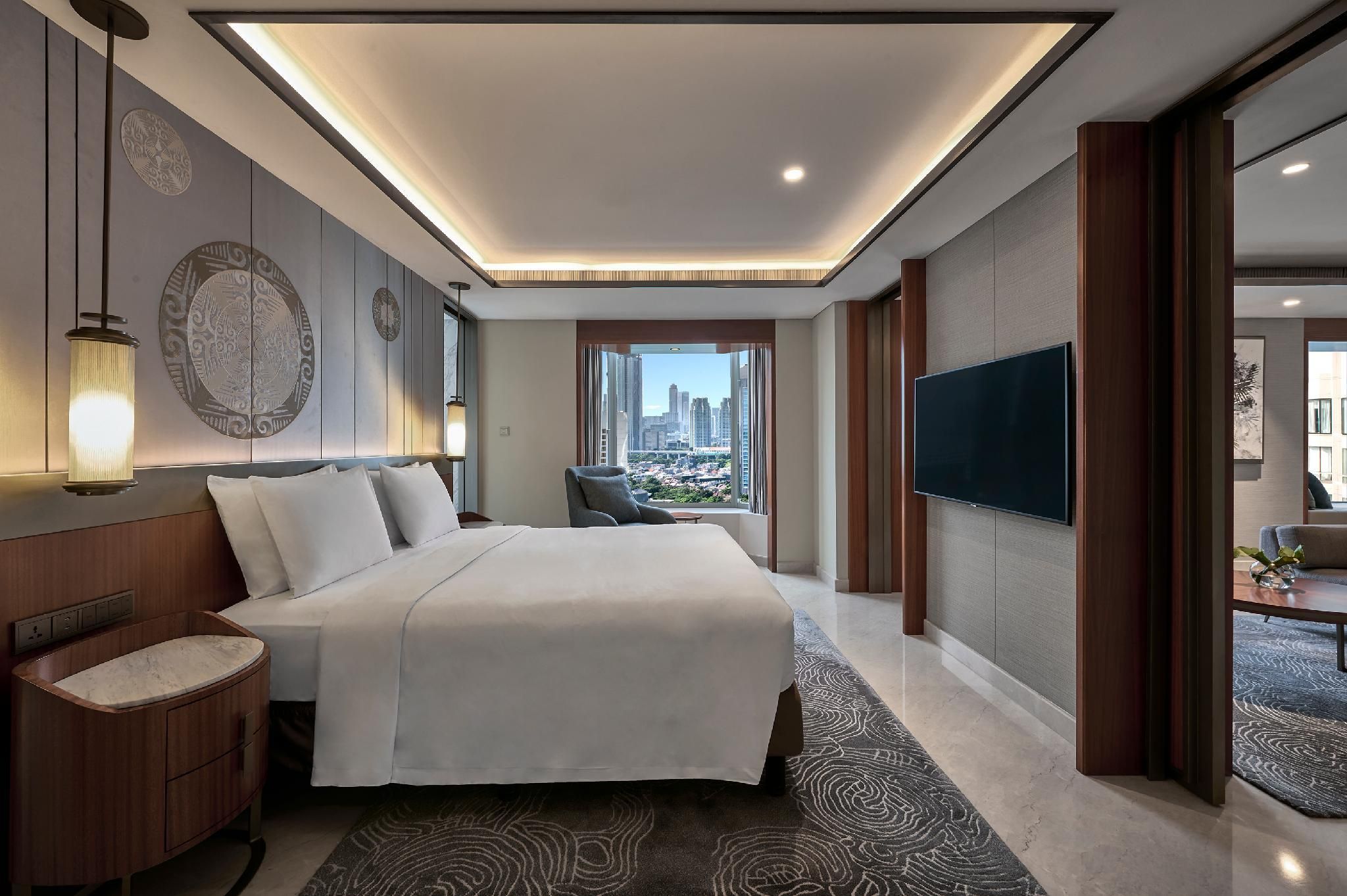 Capital Suite With City View