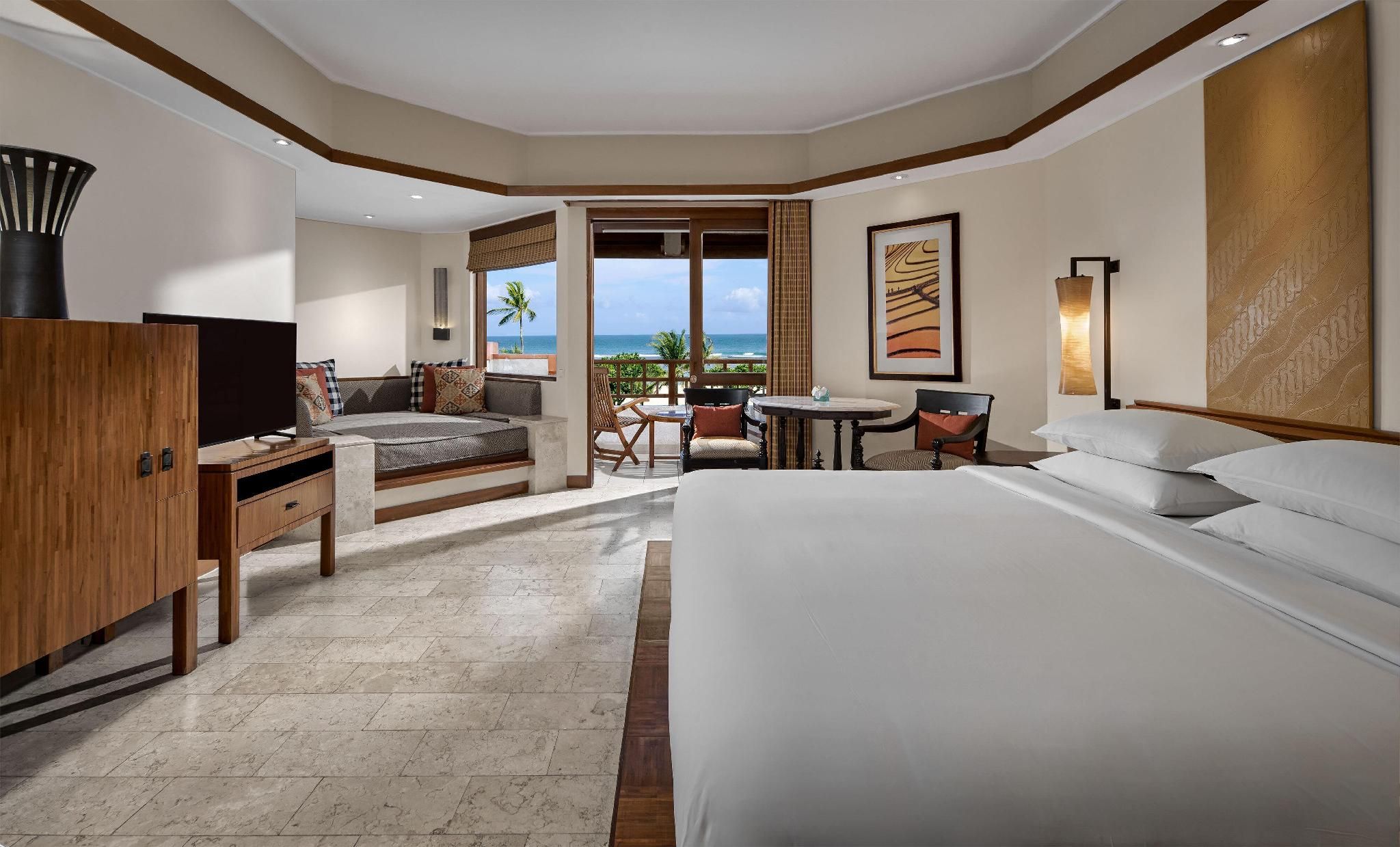 1 King Bed Ocean View