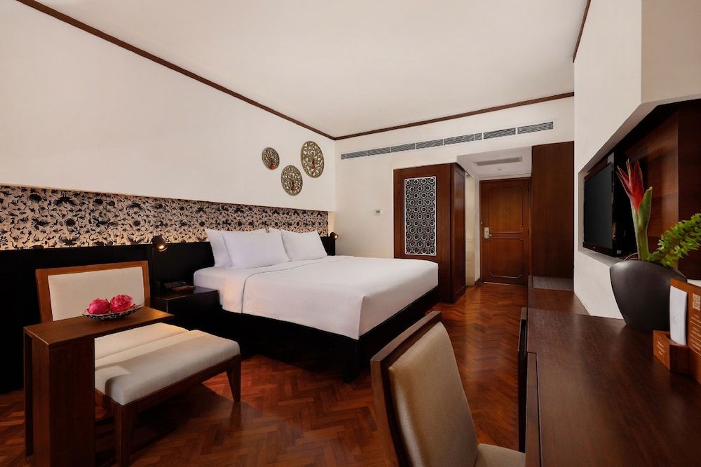 Superior Room, 1 King Bed