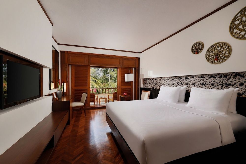 Superior Room, 1 King Bed