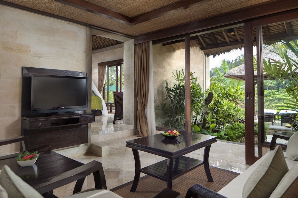 Royal Pita Maha Royal Pool Villa with 1 Hour Massage 3