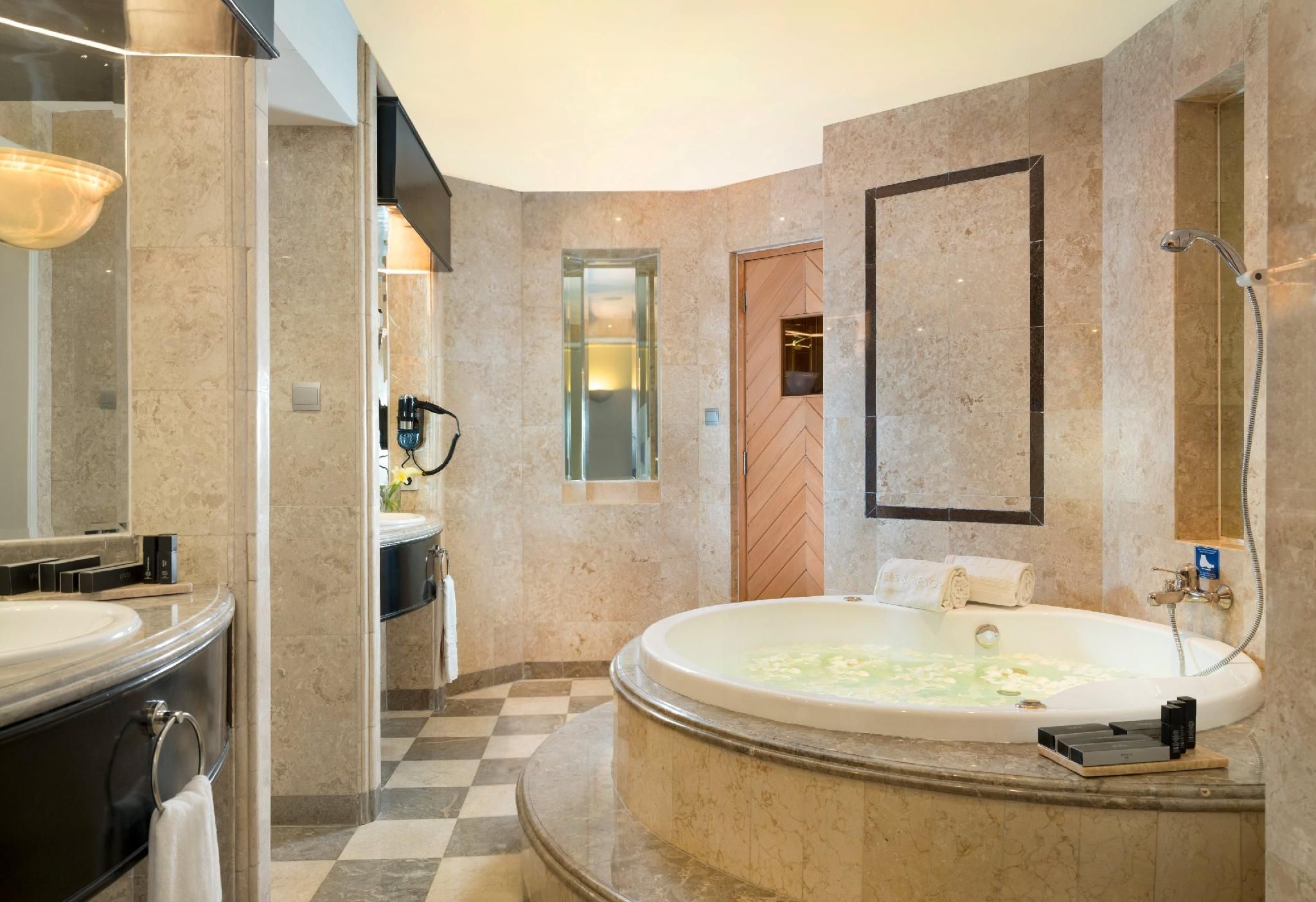 Presidential Suite