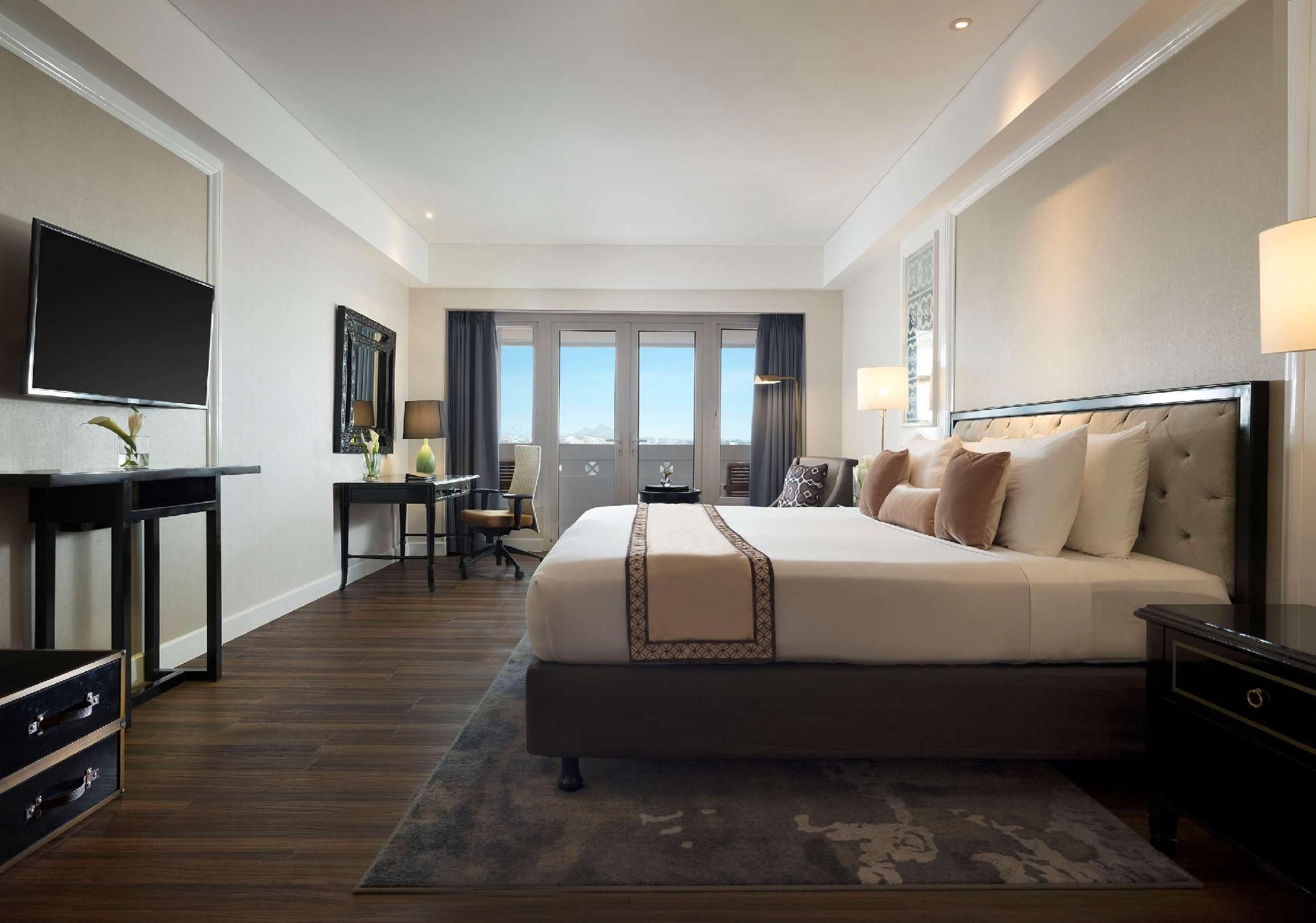 Junior Suite The Level Room