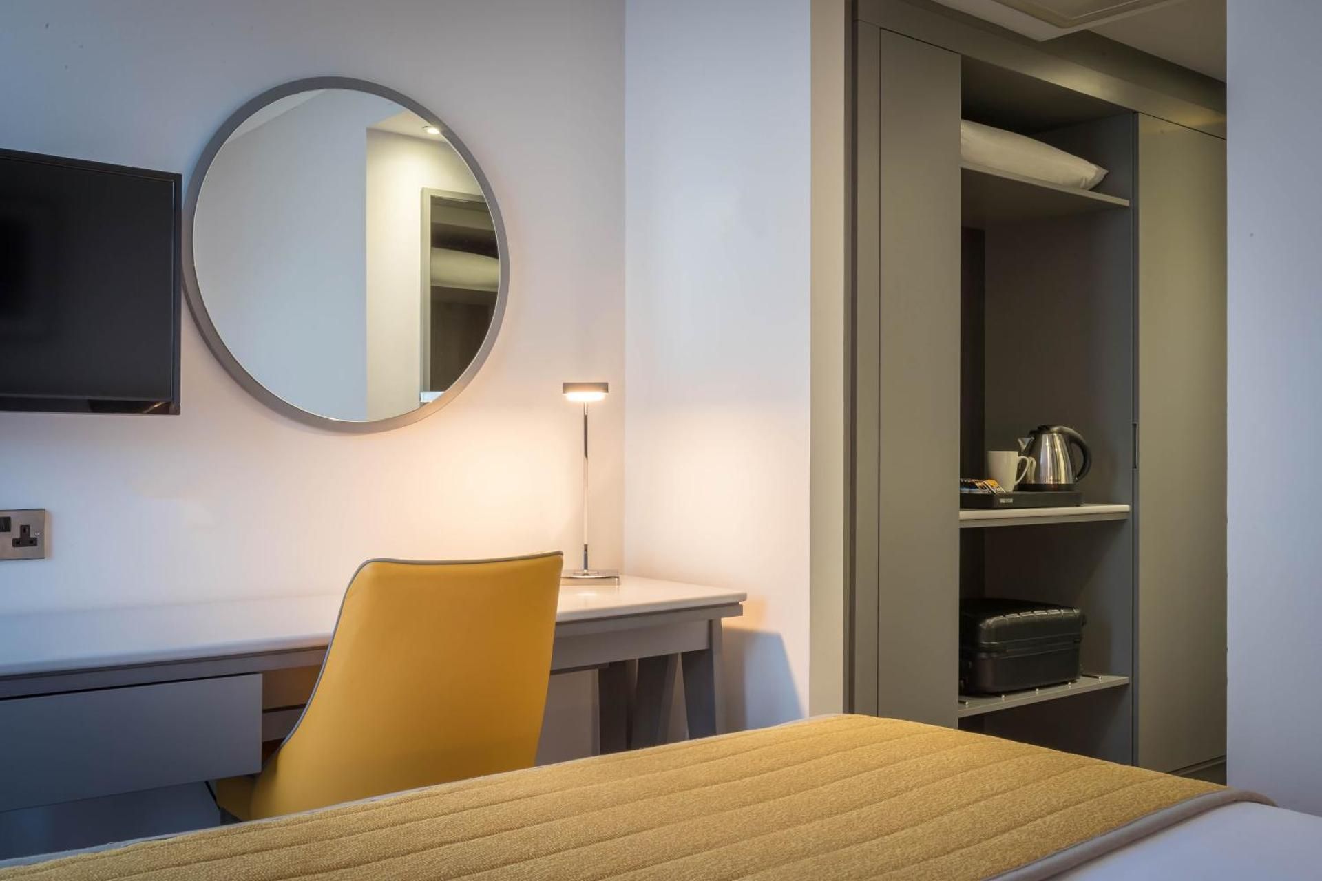 undefined Maldron Hotel Dublin Airport 6