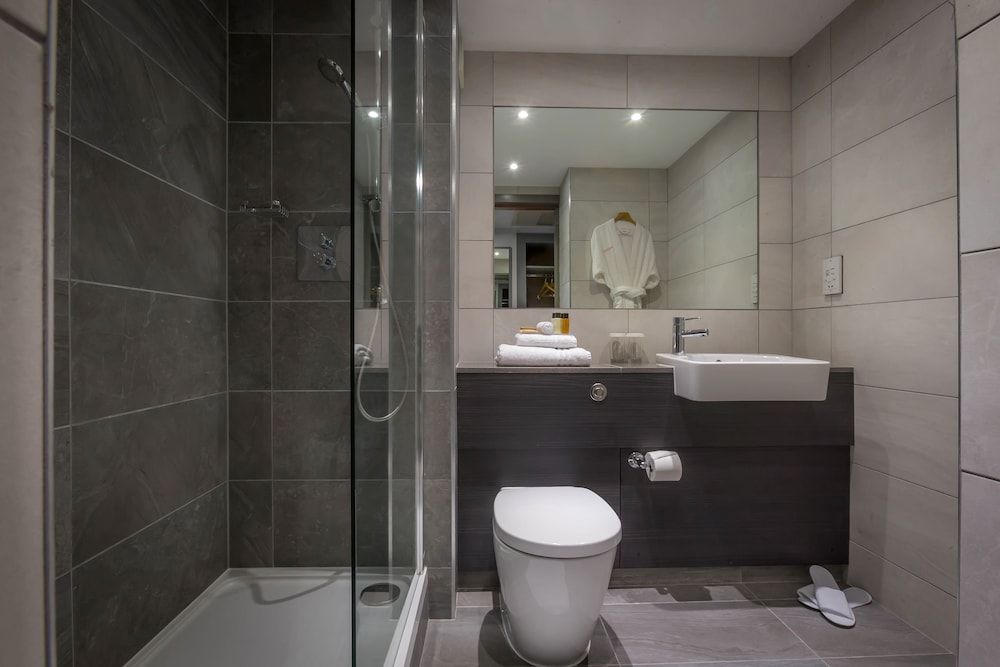 undefined Maldron Hotel Dublin Airport 10
