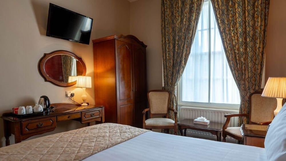 undefined Harrington Hall 4