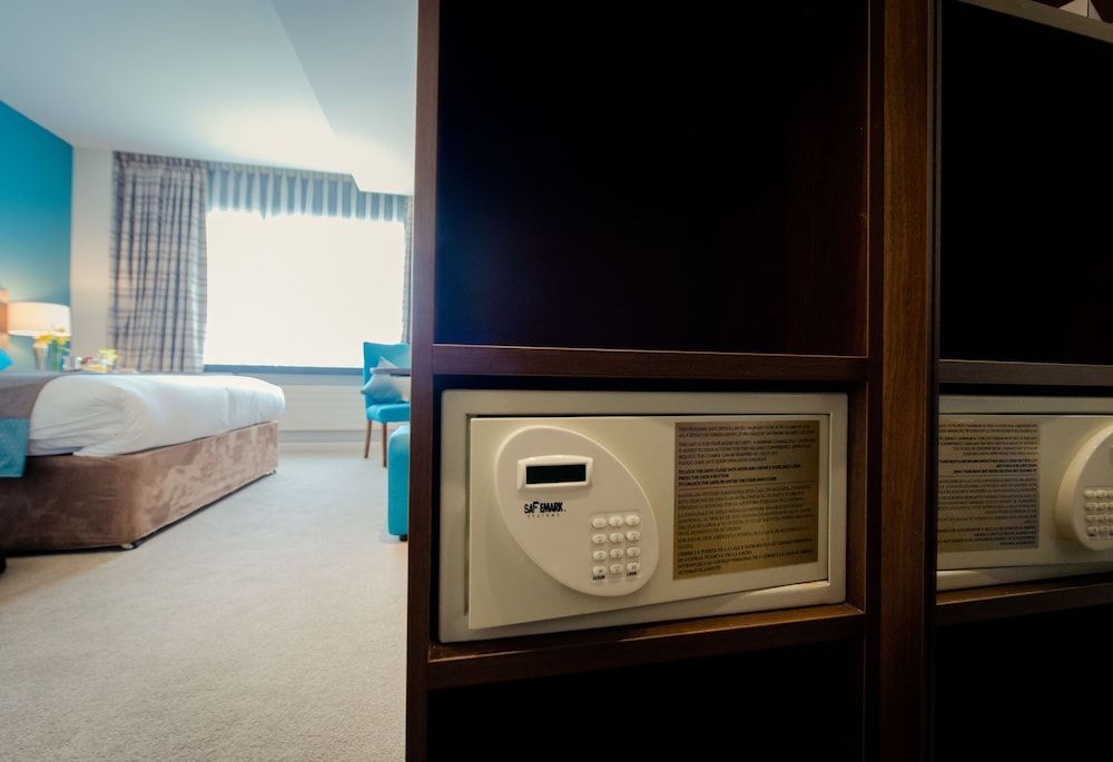 IMI Conference Centre & Residence Executive Twin Room, 2 Twin Beds 7